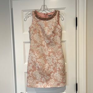 ELIZA J size 4P Gorgeous Peach/Cream Floral stone neckline Cocktail Dress.